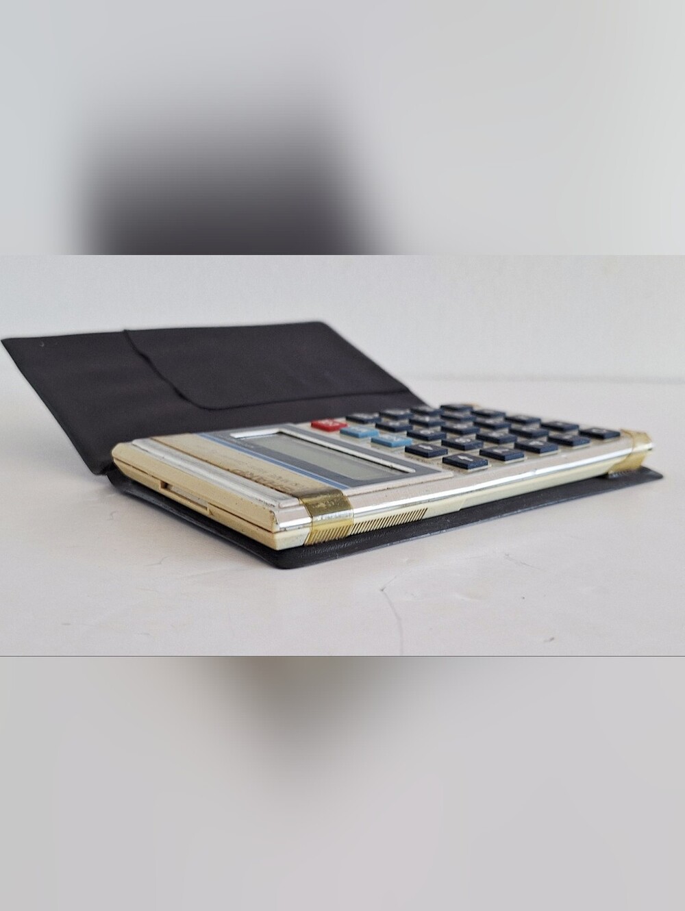 Sharp Calculator - Picture 5 of 14